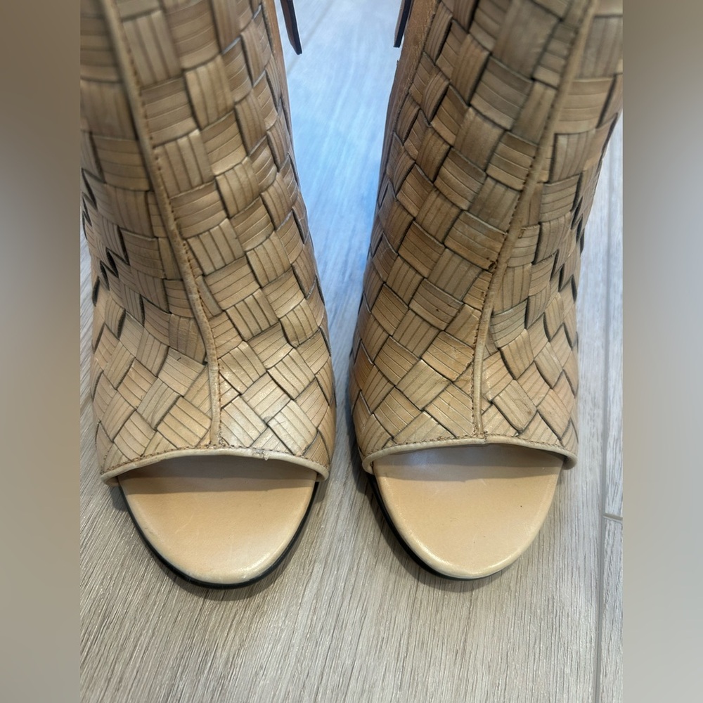 Cole Haan Open Toe Ankle Heel Bootie Woven Office Catalina Peep Toe 8.5 B - Picture 10 of 11